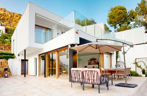 Villa Yeline in Rosas: A beachfront villa on the Costa Brava 