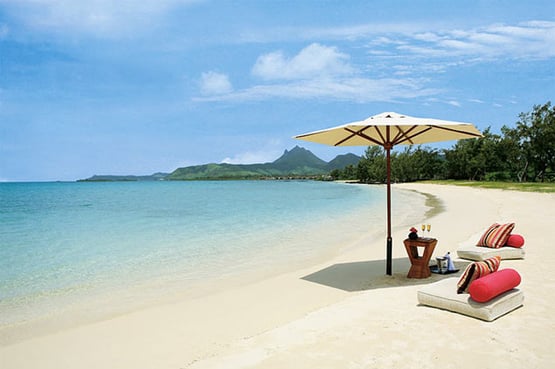 Villa rentals in Anahita