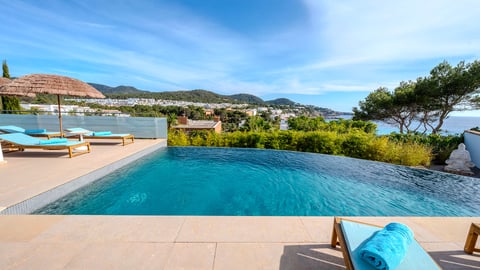 Villa White beach, Location à Ibiza