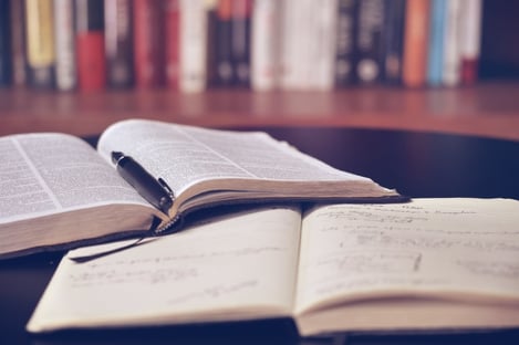 The Poets and Writers Hailing from Algarve