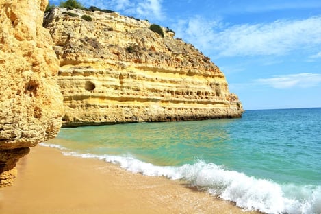 4- Praia da Marinha, Lagoa