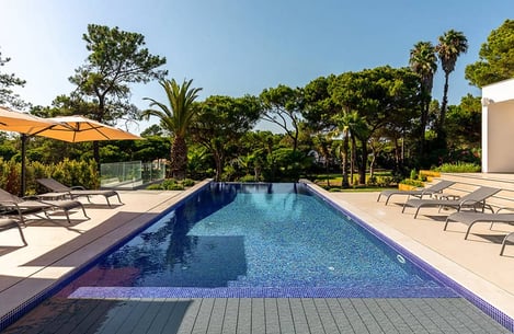 Villa Blanca: family-friendly comfort and privacy near Portugal’s prestigious golf courses