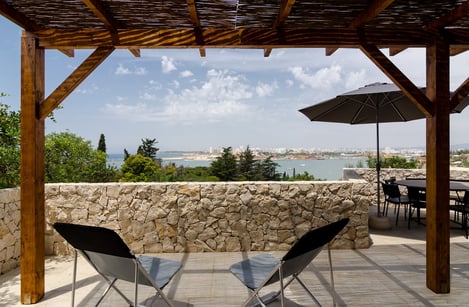 Villa Colombe : une maison élégante face à Praia Grande