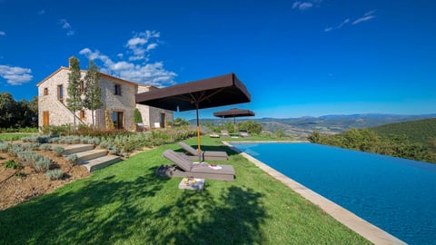 Villa Villa Santa Croce, Alquiler en Umbría