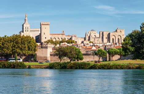 Avignon: History and a central location 