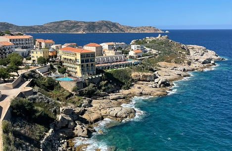 Discover our selection of nice restaurants in Calvi and the surrounding area 