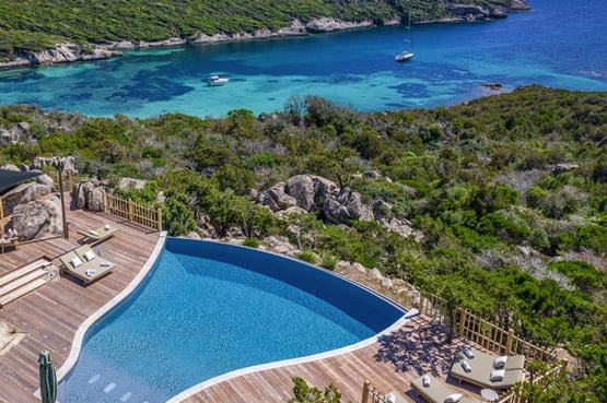Villa rentals in Bonifacio