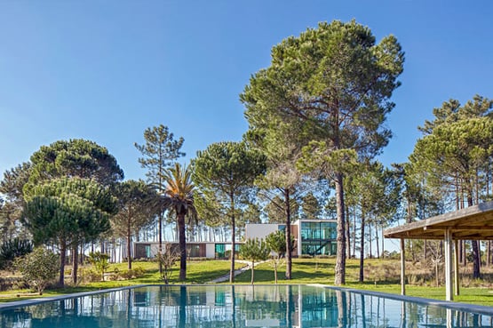 Villa rentals in Muda