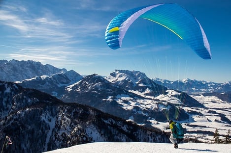 Faire du parapente