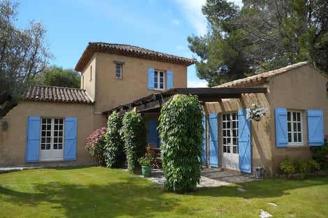 A tour of France in affordable luxury for the summer