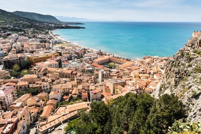 A Sicilian walk, through the ages and the landscapes