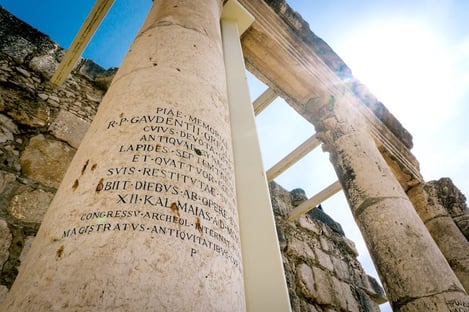 The archaeological gems of Delos