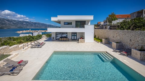 Villa Villa Paklenica, Rental in Dalmatia