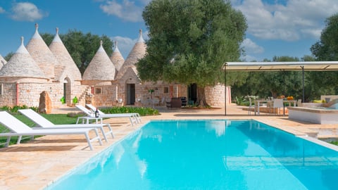 Villa Trulli Alamy, Location à Pouilles
