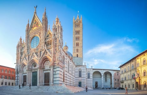 10am: Visit to the Duomo of Siena