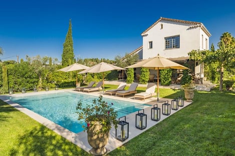 Villa Rina – an applause for the lighting director