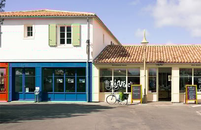 Shopping et gastronomie dans les marchés locaux de l'Île de Ré