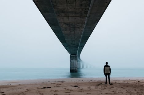 Une naissance controversée