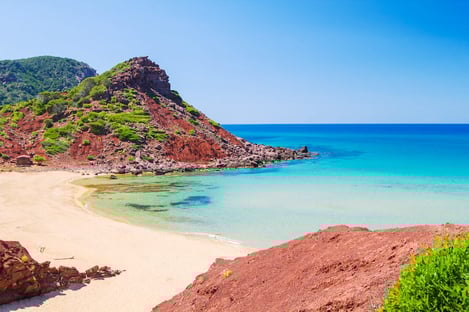 Cala Pilar, la plus colorée