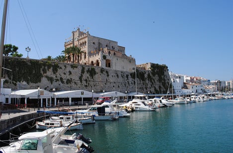 Explore Port Mahon: History, culture, and artisans 