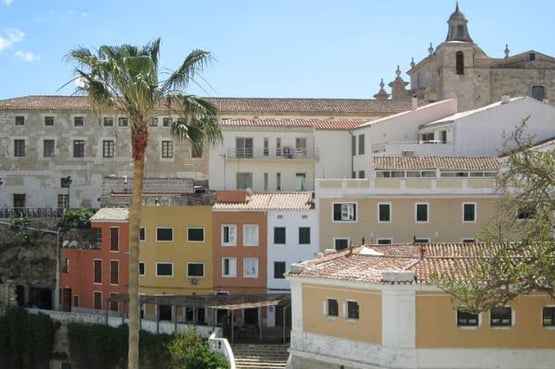 Villa rentals in Mahón