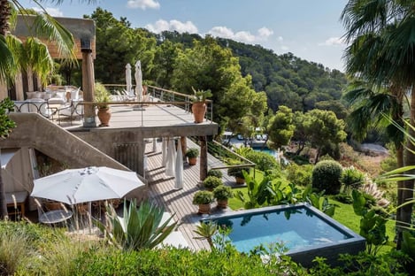 6 - Villa Sarria : un écrin de luxe immergé dans la nature