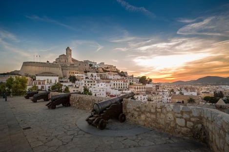 Découvrez les secrets de la Cathédrale Santa Maria à Ibiza