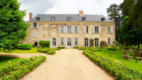 Villa Château Coteleau, Rental in Loire Valley