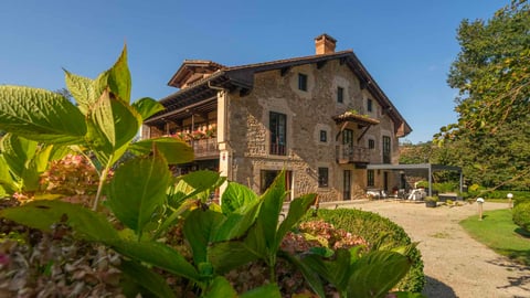 Villa Casona Cantabra, Rental in Cantabria