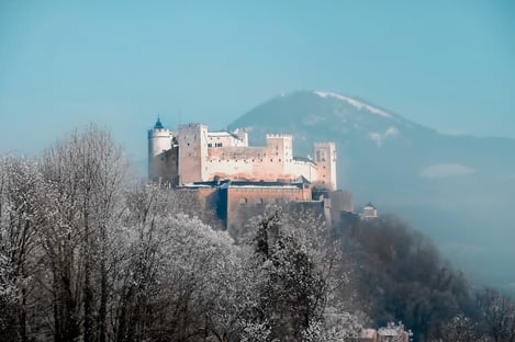 Un peu d’histoire : une ville convoitée