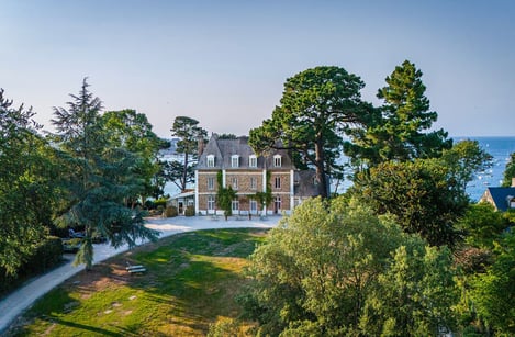 Villa Ewen : une demeure historique face à Saint-Malo