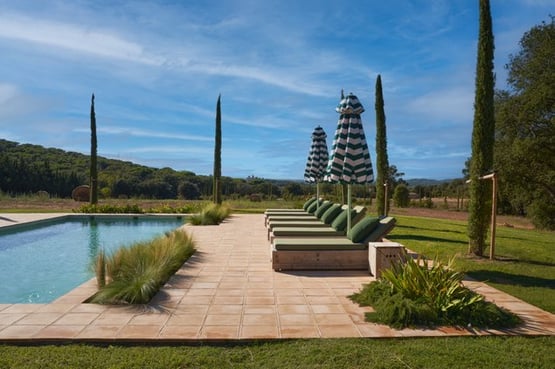 Villa rentals in Pals