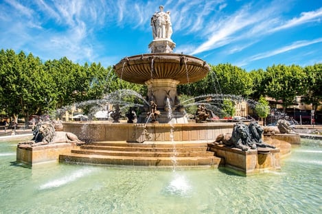 Explore  Aix En Provence's Beautiful Old Town