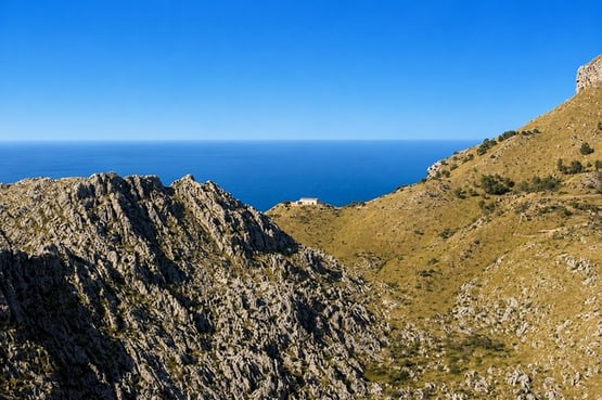 Villa rentals in Soller