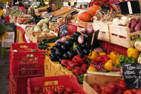 Déjeuner et shopping provençal