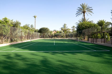 4. Court de tennis