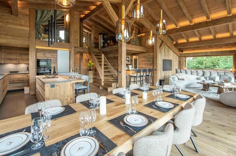 7. Chalet 4810 – Prestige et piscine intérieure à Combloux près de Megève