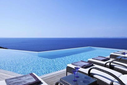 A selection of contemporary villas to discover