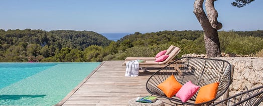 Rent a villa in Menorca
