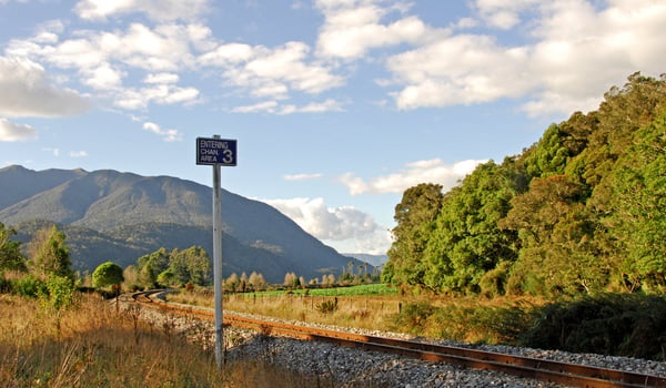 TrackSAFE and HMC get on board to raise awareness of Kiwis illegally using train tracks