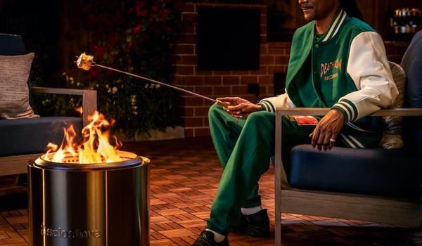 The Fame Game: Snoop Dogg goes smokeless, a towel troll, and the science behind beer