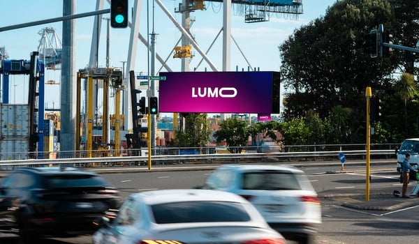 LUMO completes Auckland waterfront digital network with new premium site