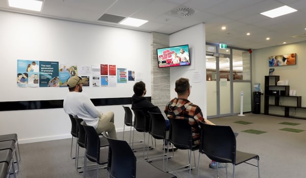 How DOOH in medical locations is reshaping audience engagement