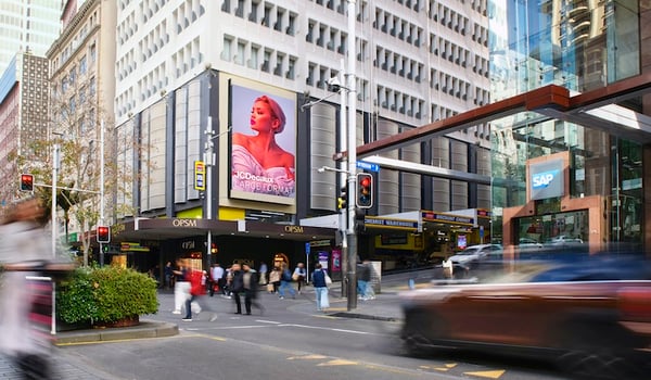 JCDecaux launches large format billboard The Queen