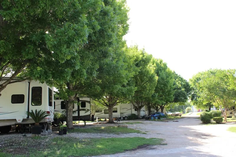 River Shade RV Park gallery 1