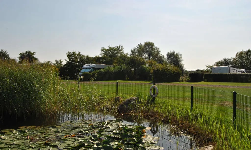 CAMPING BEI BERLIN Am Mahlower See