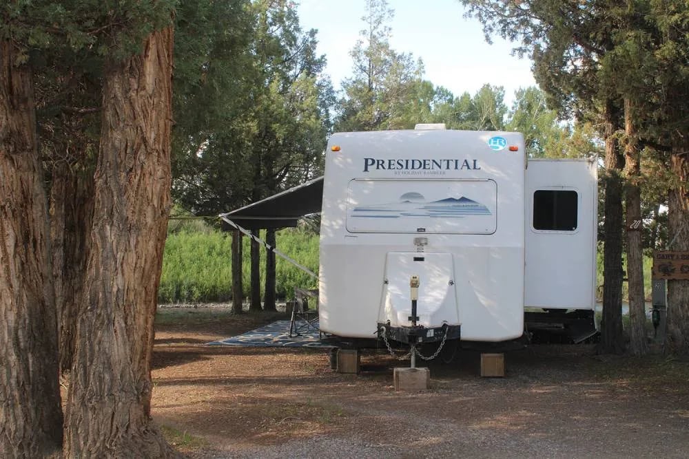 Silver Thread Basecamp gallery 2