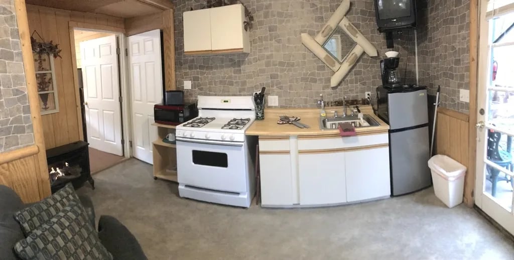 Apple Creek Cottages gallery 2