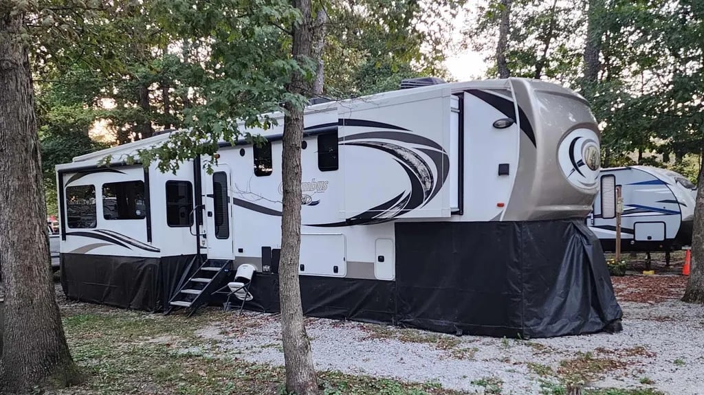 Oak Lake RV Resort gallery 2