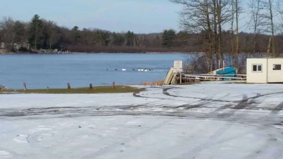 Poskin Lake Resort gallery 1